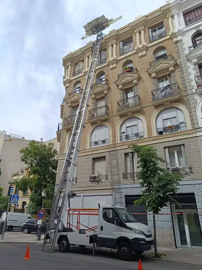 mudanzas en altura en madrid: mudanzas y guardamuebles calleja